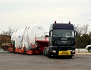The first 100 m3 emergency tank being delivered to ITER.