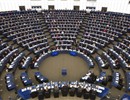 General view of the Plenary Chamber in Strasbourg from behind the Presidency. Hemicycle - © European Union 2015 EP